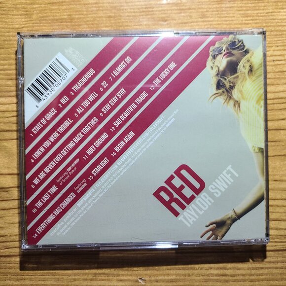 Taylor Swift "RED" Music CD - Picture 4 of 4